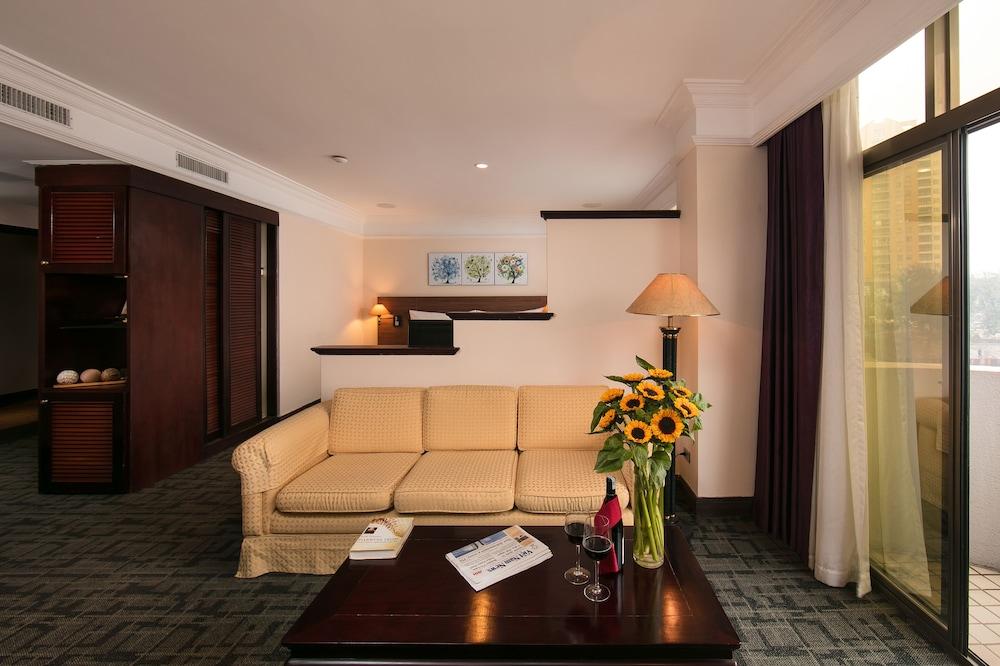 Lake Side Hotel — 6