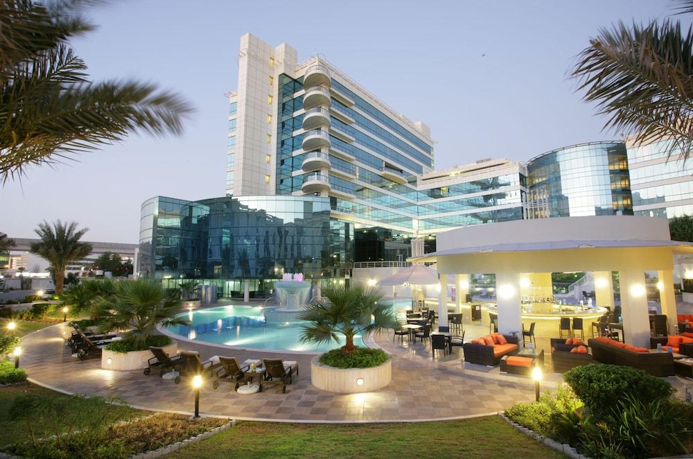 Millennium Airport Hotel Dubai — 4