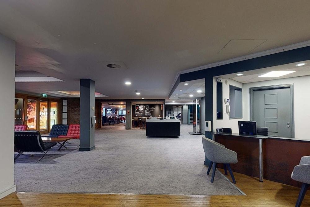 Village Urban Resort Bournemouth — 7