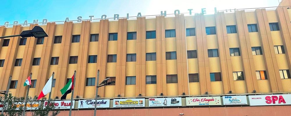 Grand Astoria Hotel