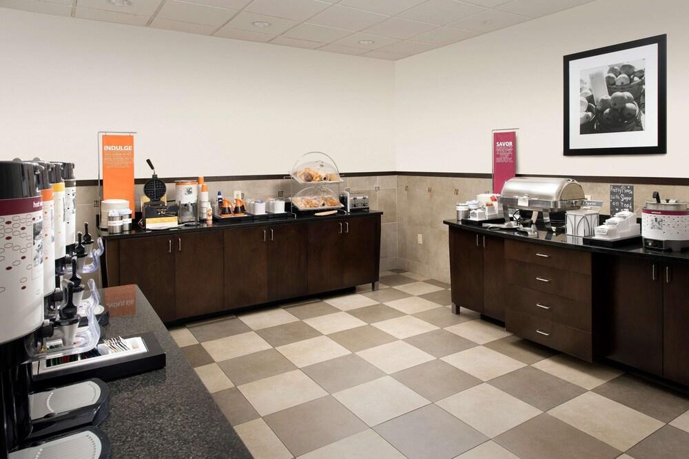 Hampton Inn & Suites Athens-I-65 (Huntsville Area) — 9
