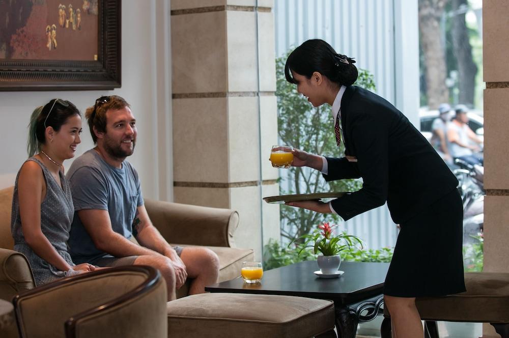 Zephyr Suites Boutique Hotel — 3