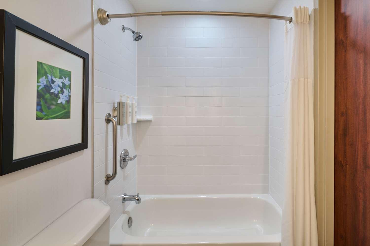 Hilton Garden Inn Anchorage — 3