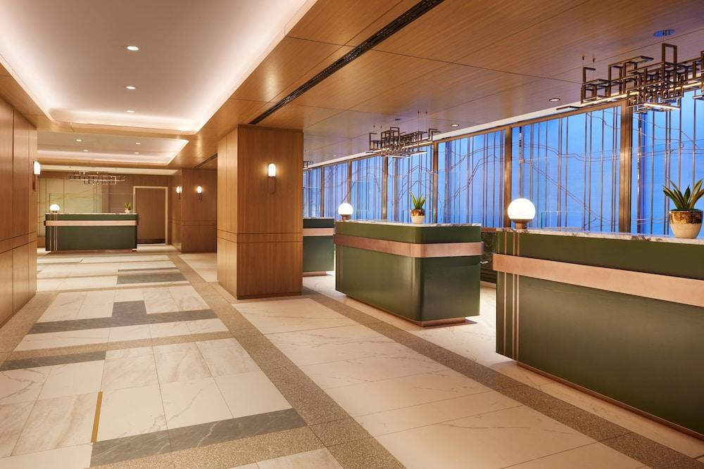 SHERATON CENTRE TORONTO 3264 — 7
