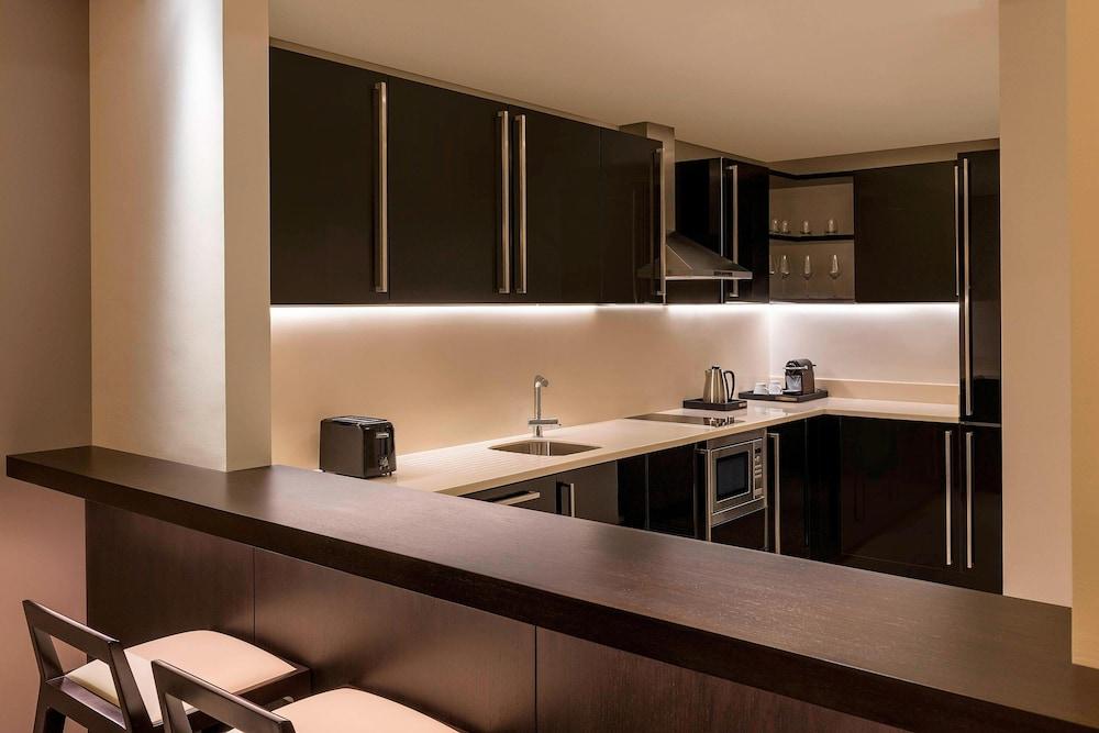 Sheraton Grand Hotel Dubai — 6