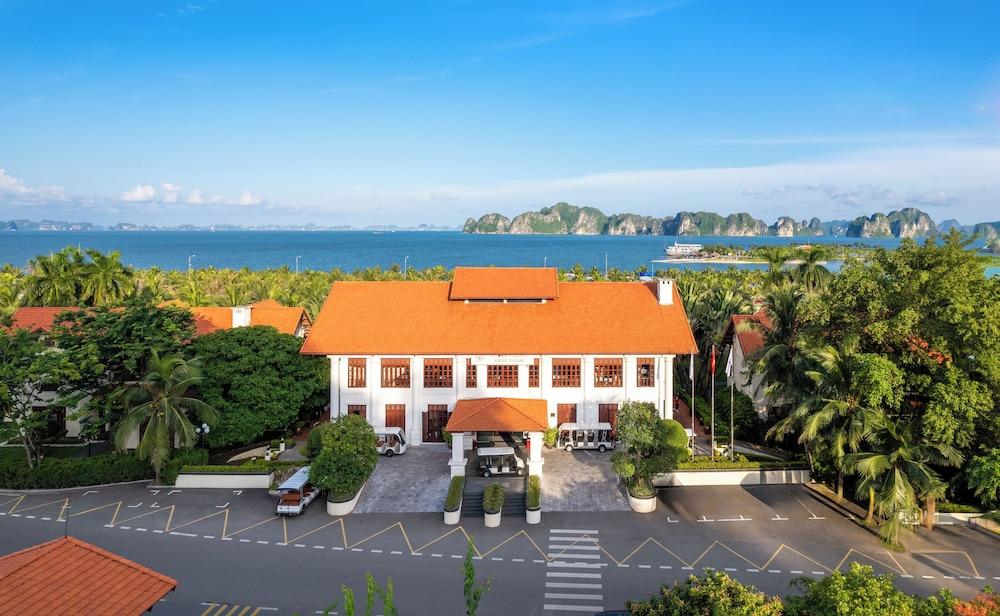 TUAN CHAU RESORT — 4