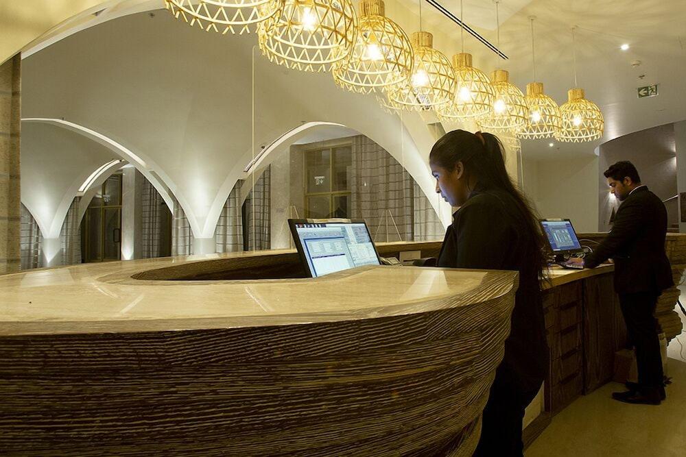 LIWA HOTEL — 10