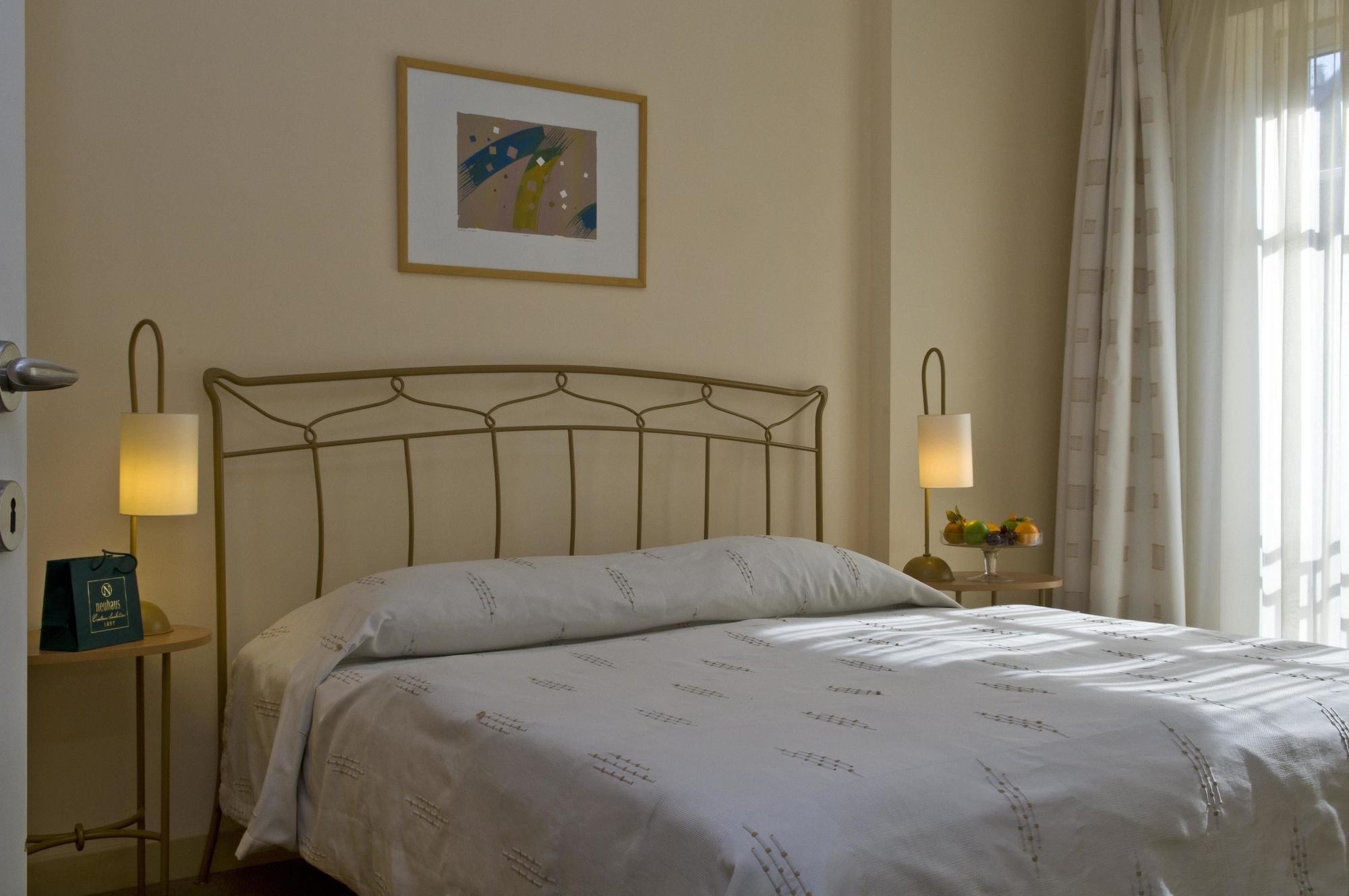 Mamaison Residence Izabella Budapest — 5