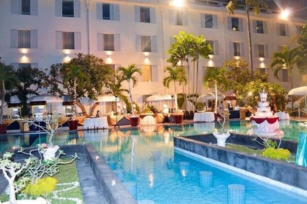 NEW SAPHIR HOTEL YOGYAKARTA 14484 — 7