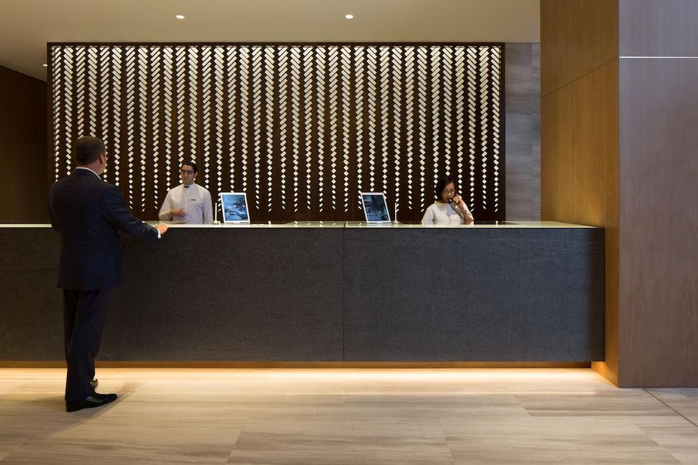 Naumi Hotel Dubai — 10