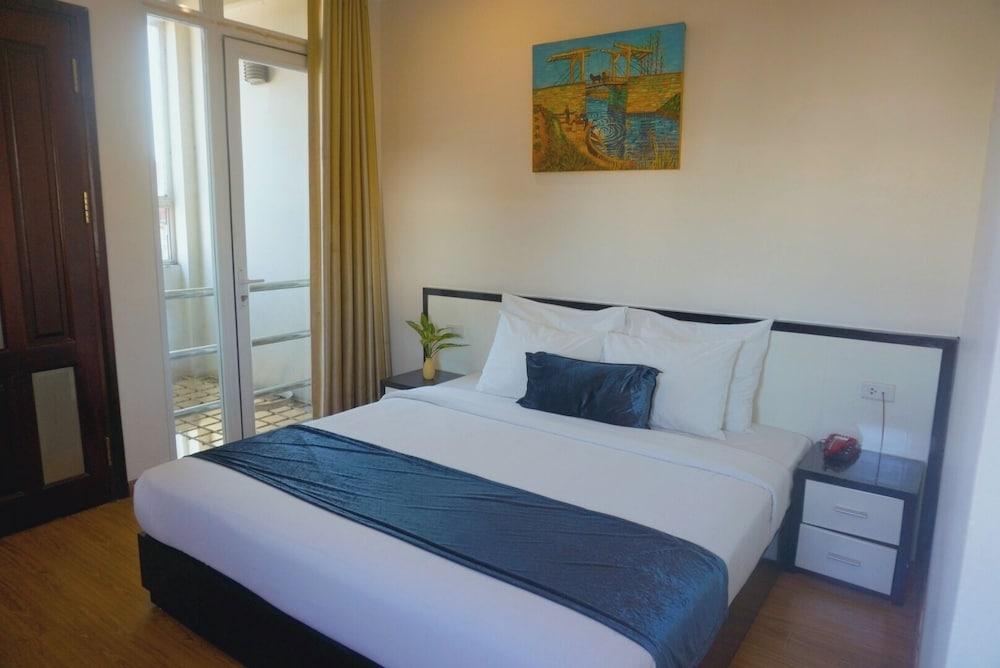 Rising Dragon Estate Hotel — 5