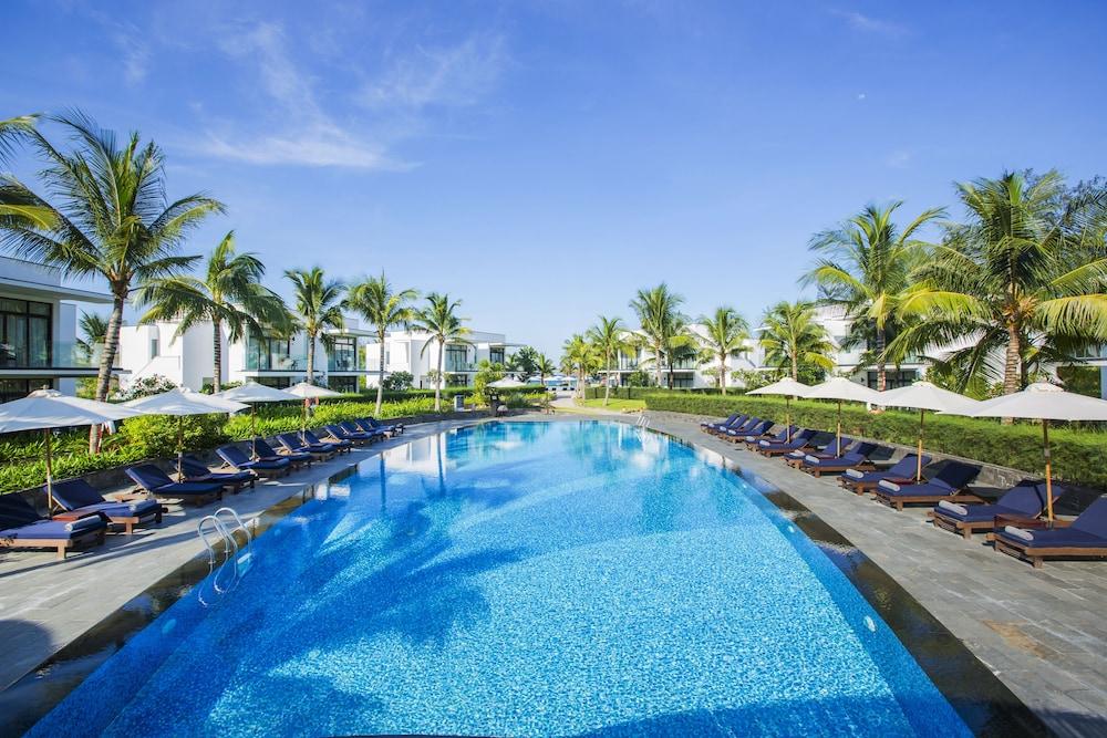 Melia Danang Beach Resort