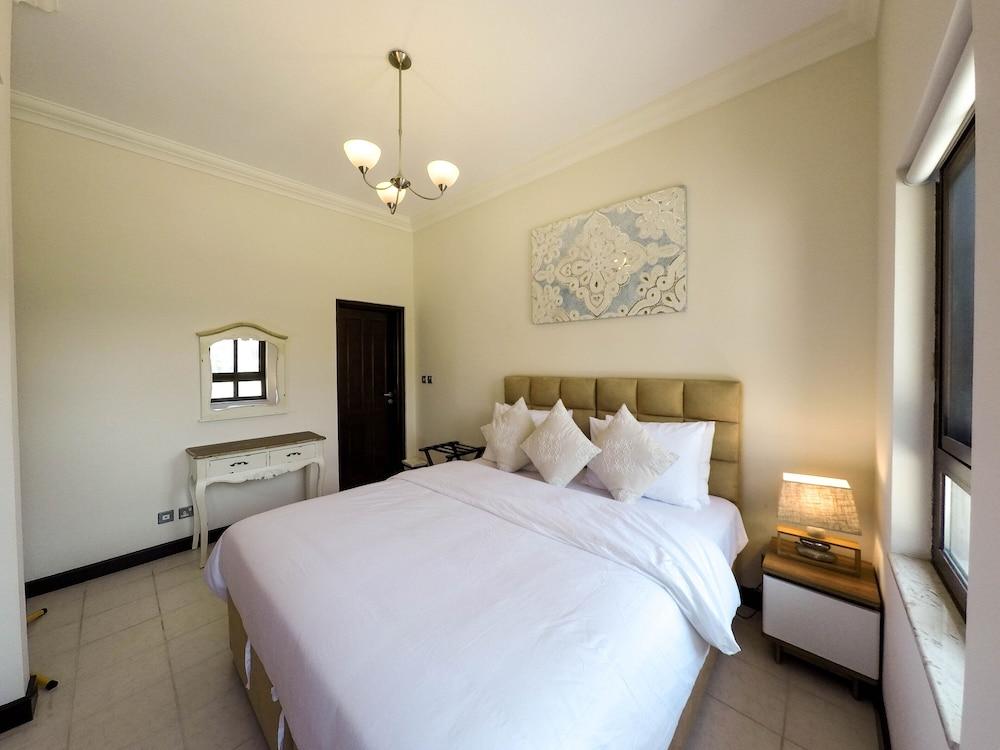 Dubai Creek Club Villas — 4