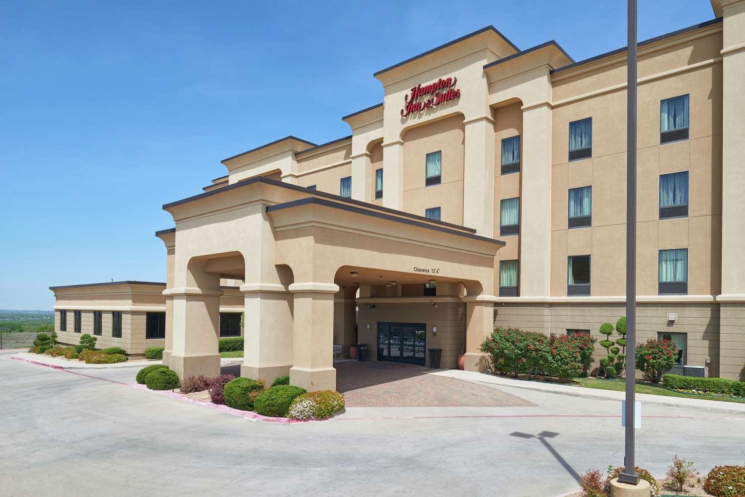 Hampton Inn & Suites Decatur — 2
