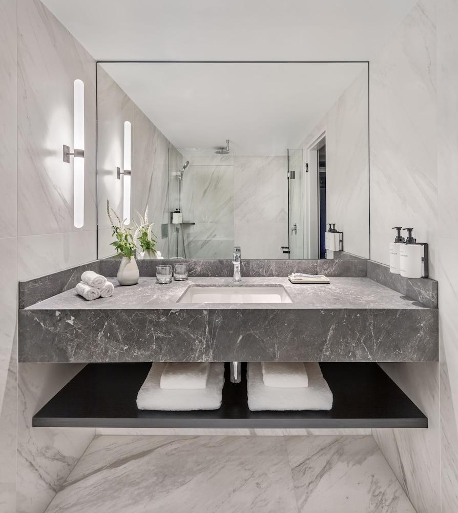 Intercontinental Hotels Sydney — 9