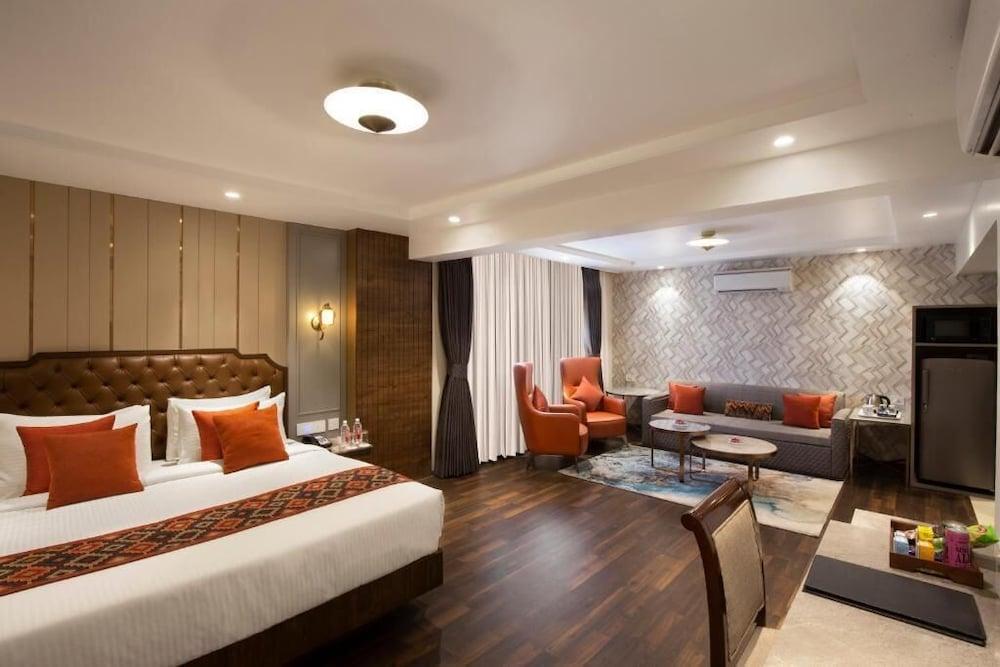 SUBA PALACE HOTEL — 10