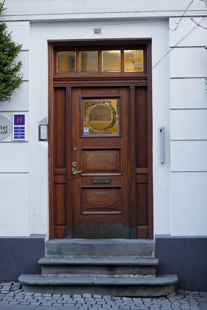 CENTERHOTEL SKJALDBREID — 2