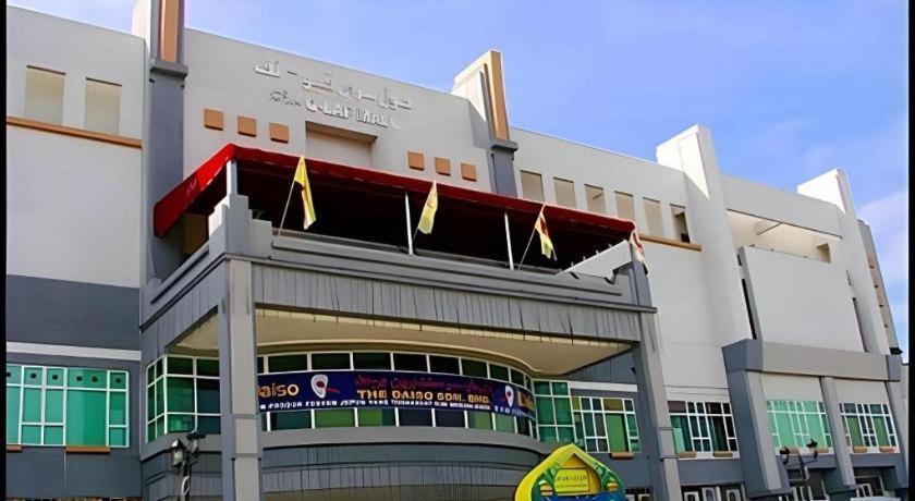 KIULAP PLAZA HOTEL — 3