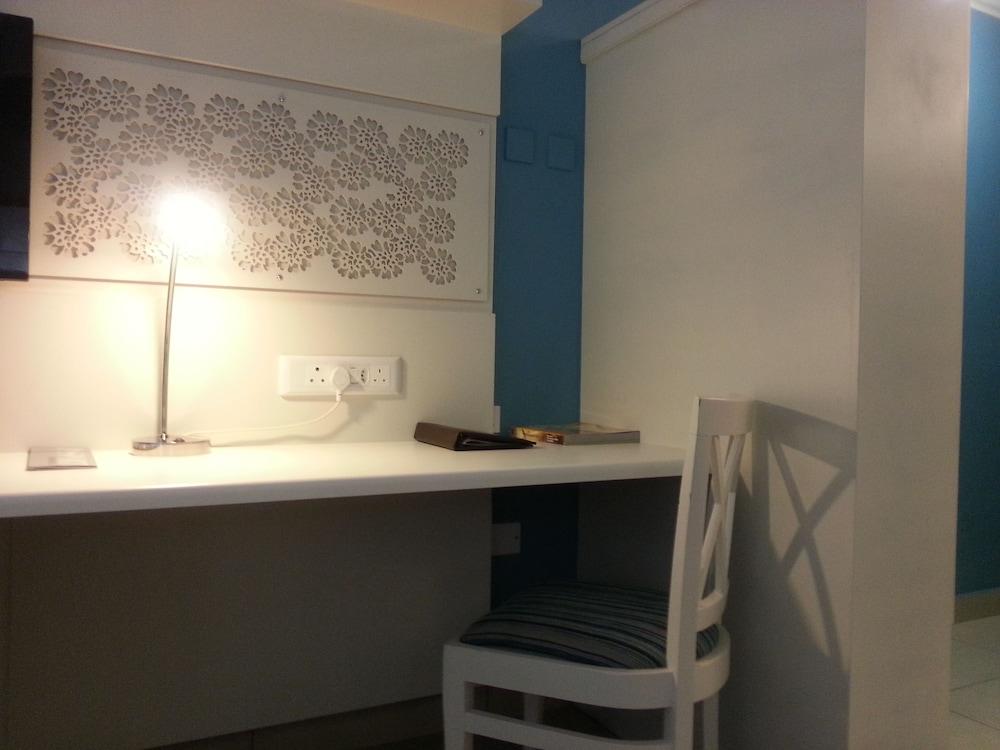 Peermont Metcourt - Francistown — 4