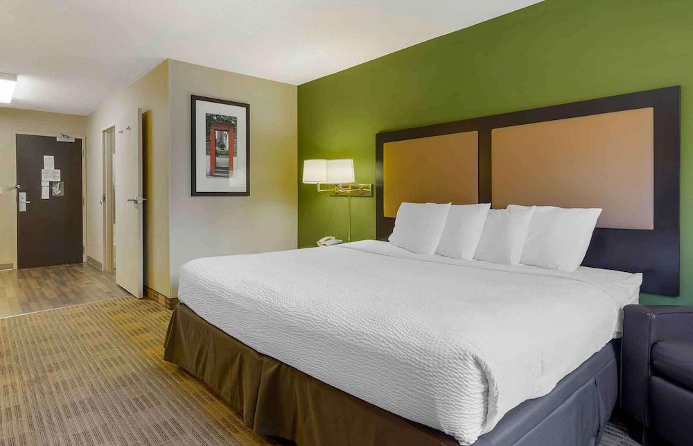 Extended Stay America - Hartford - Manchester — 8