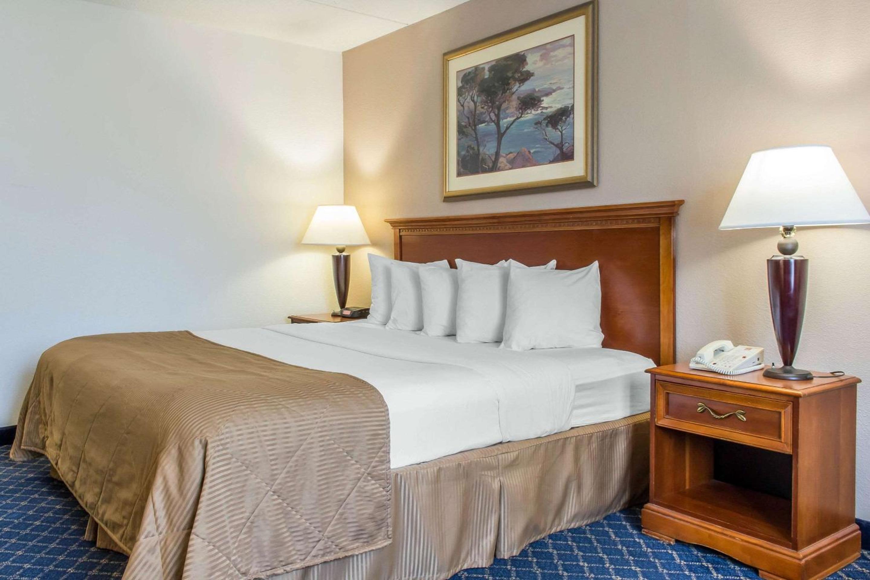 Holiday Inn Express Dubai Airport — 4