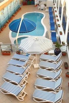 Lavender Hotel Sharjah — 5