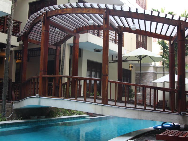 Long Life Riverside Hotel — 5