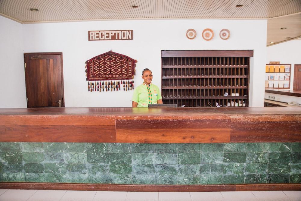 Plaza Beach Hotel — 4