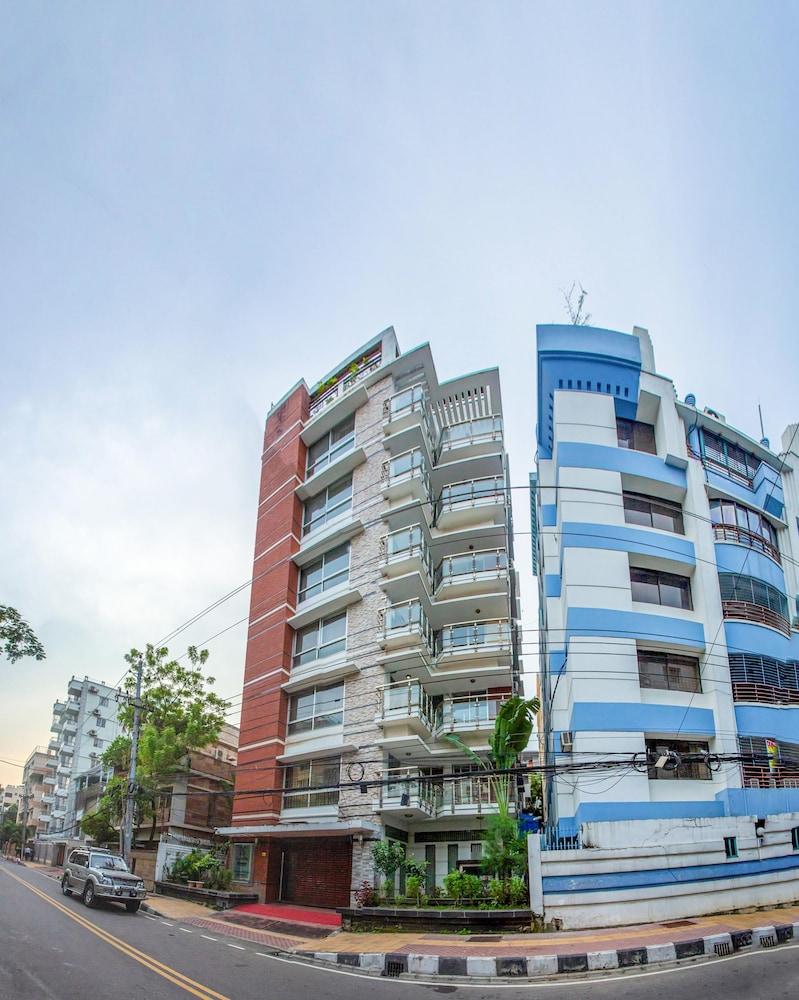 La Villa Western — 2
