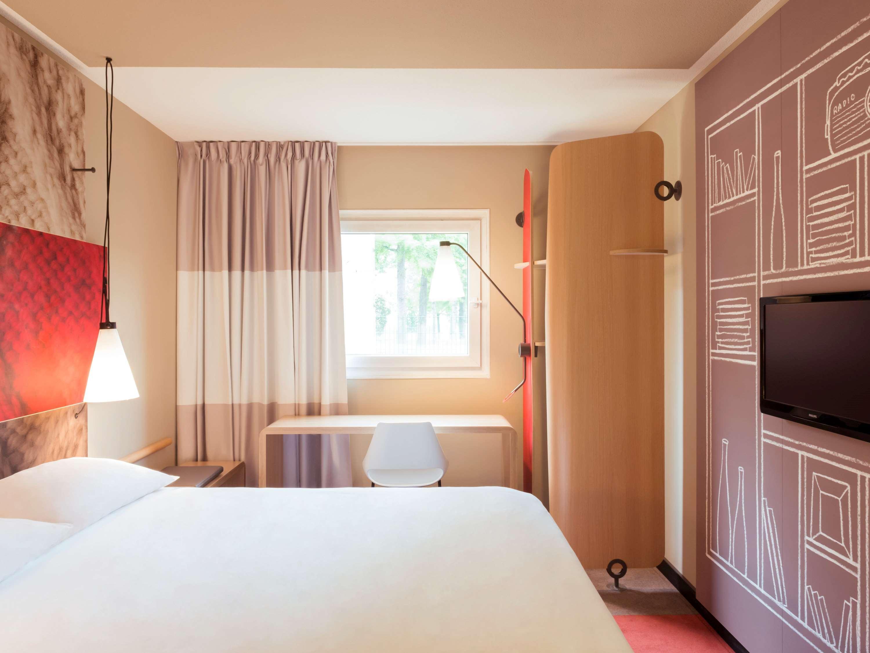 Ibis Marrakesh Centre Gare Hotel — 10