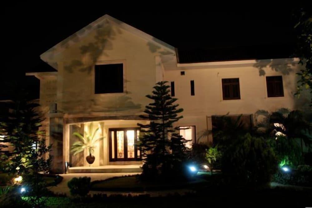 Clear Essence California Spa &amp; Wellness Resort — 2
