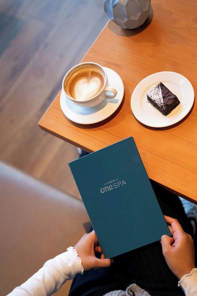 SHERATON GRAND HOTEL AND SPA — 8