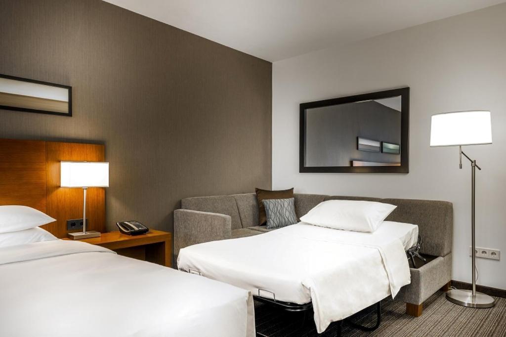 Yerevan Place Hotel — 8