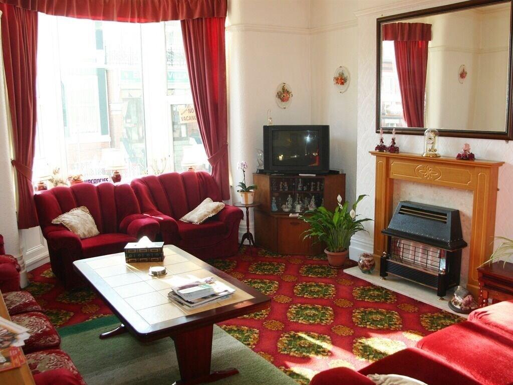Clarron House Hotel — 8