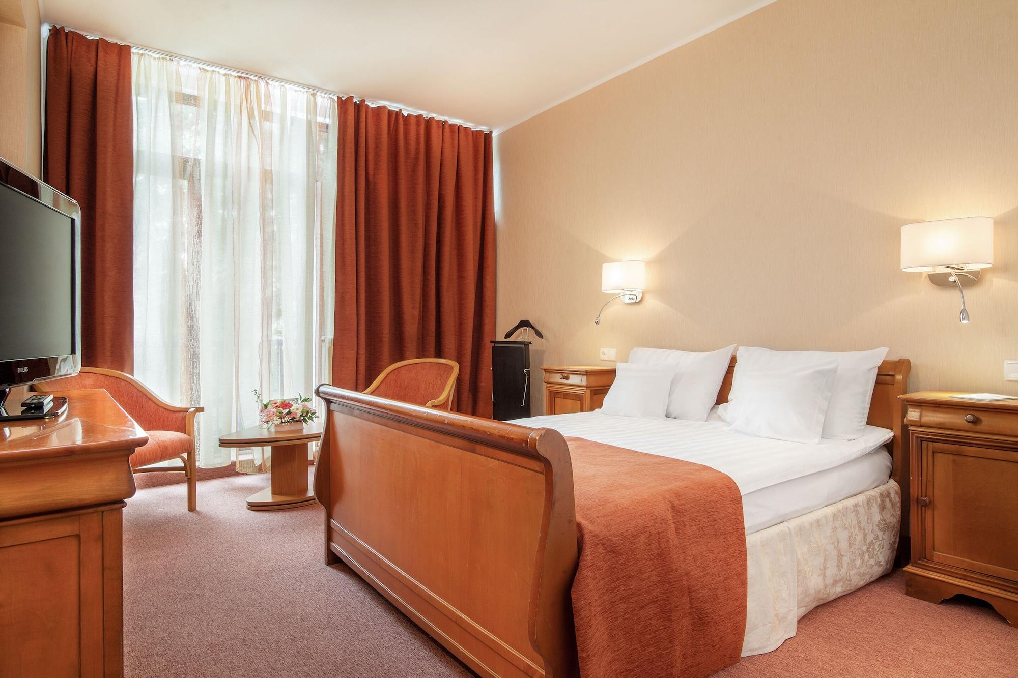 CONTINENTAL HOTEL — 8