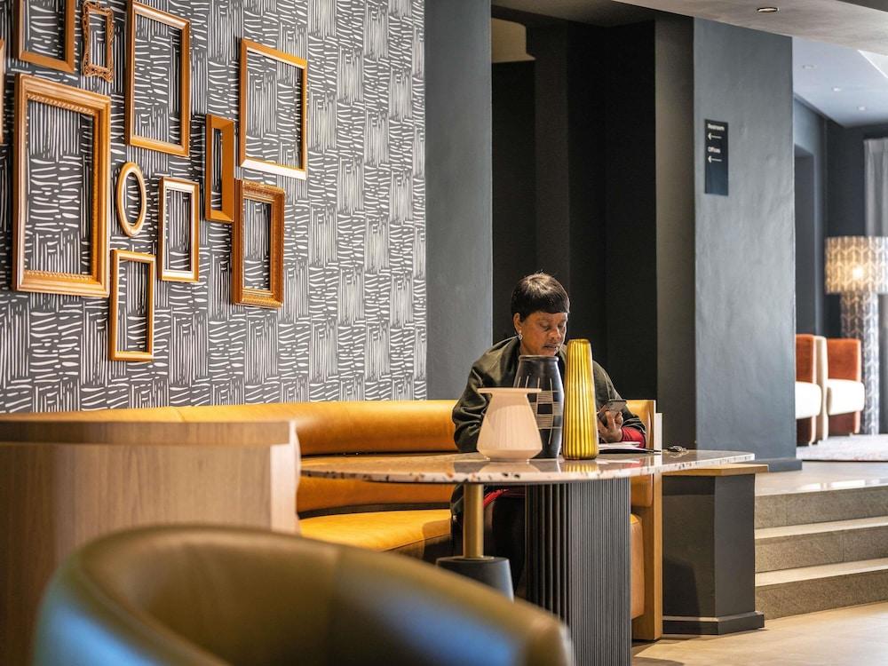 Mercure Hotel Windhoek — 9