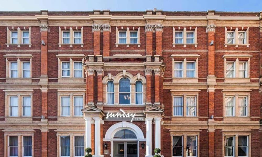 Exeter Rougemont hotel by Sunday — 5