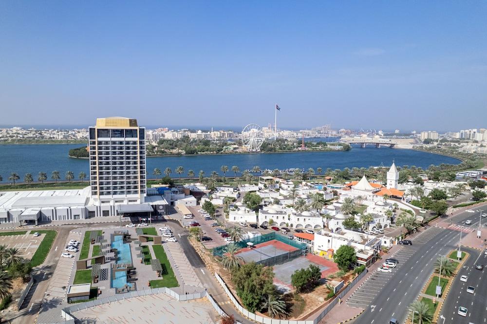 Hotel Holiday International Sharjah — 7