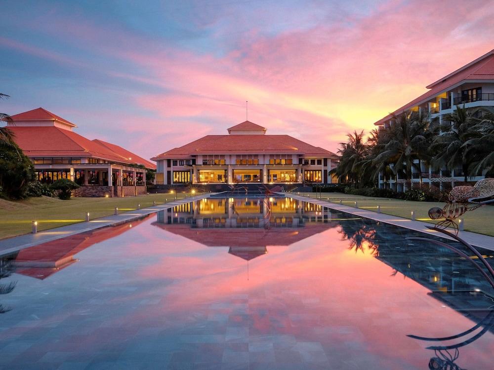 Pullman Danang Beach Resort — 4
