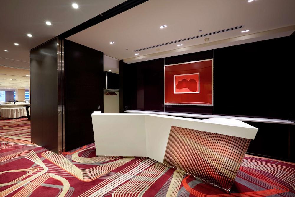 Hilton Sydney — 8