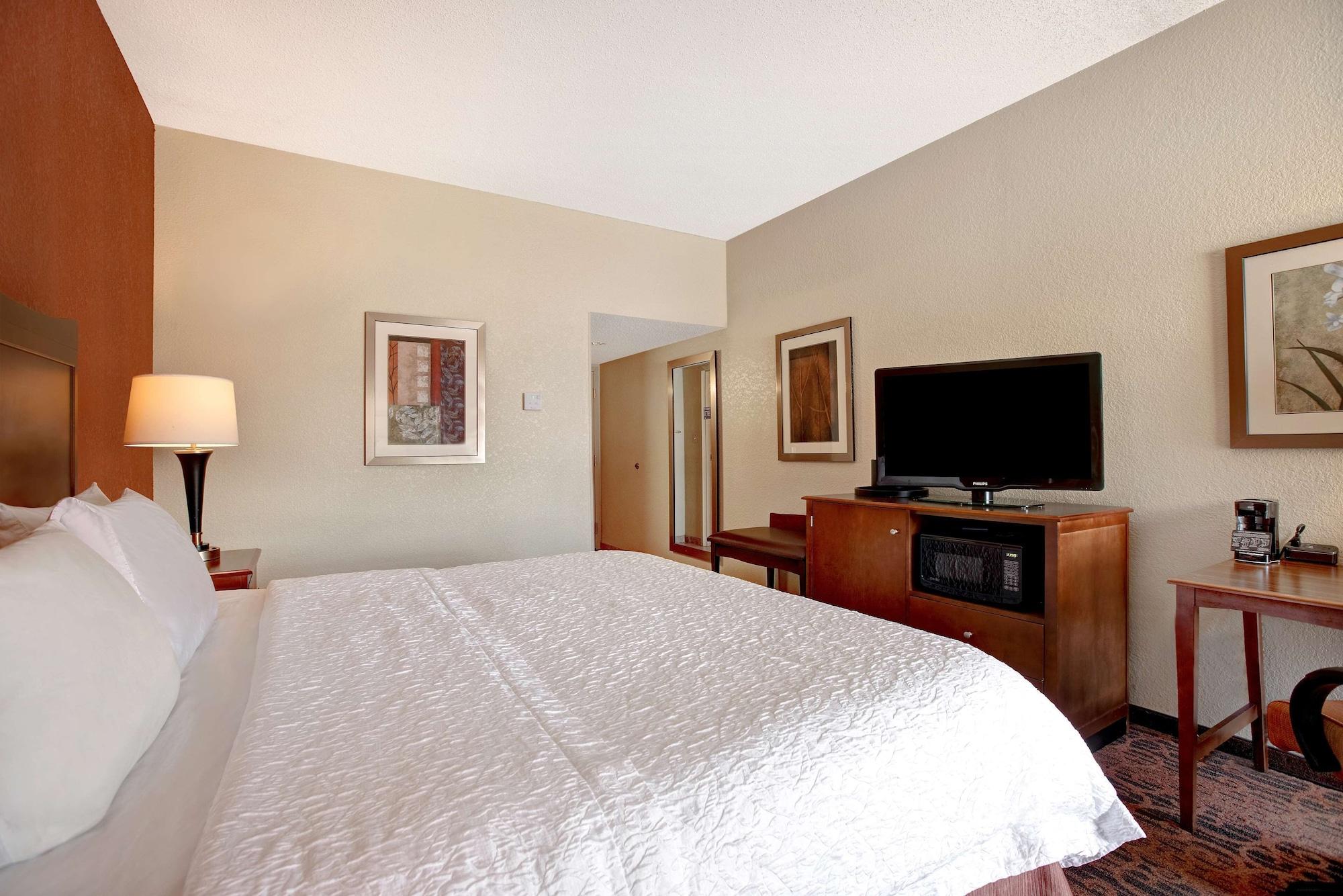 Hampton Inn Ft. Wayne-Southwest — 8