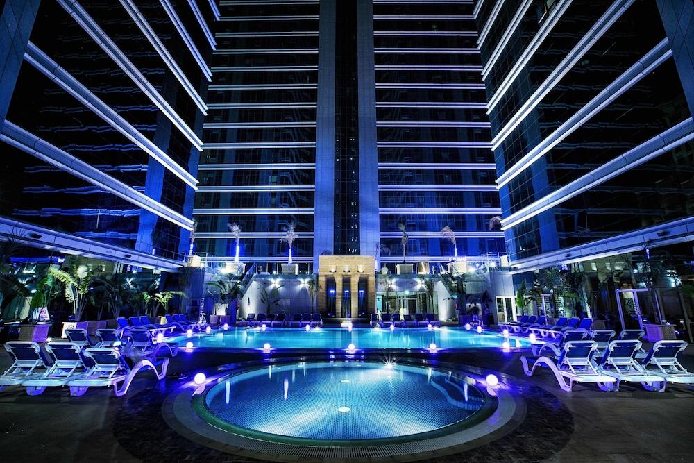Vintage Grand Hotel — 7