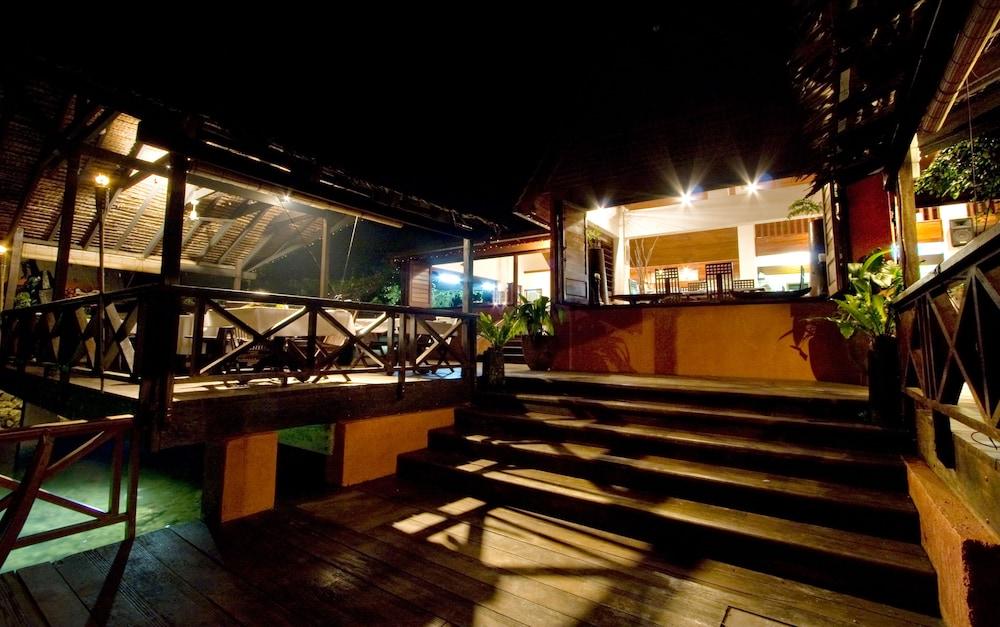 Sunset Bungalows — 4
