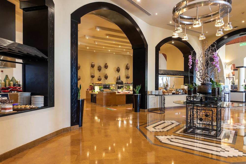 The Cove Rotana Resort — 10
