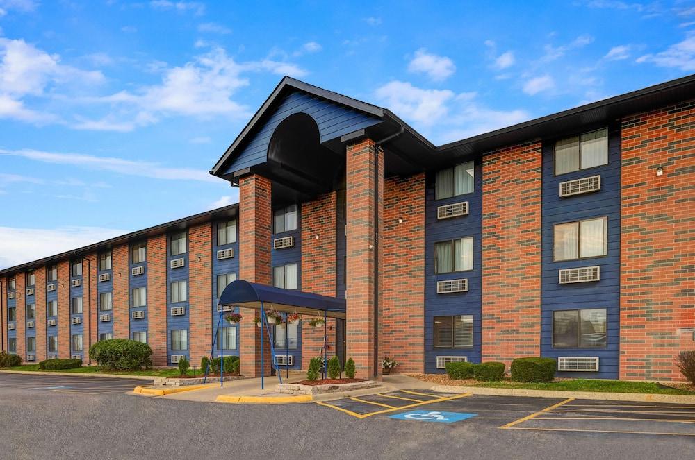 Motel6 Elk Grove Village, IL - O'Hare — 3