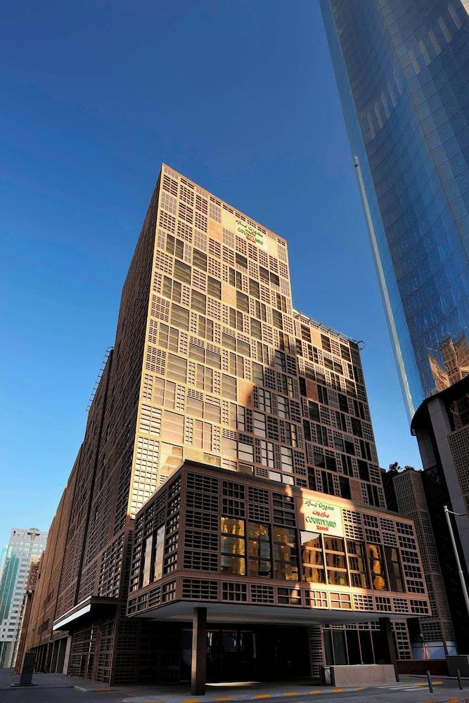 Courtyard by Marriott World Trade Center Abu Dhabi — 3