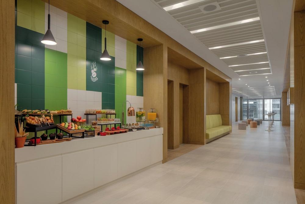 Holiday Inn Dubai Business Bay — 6