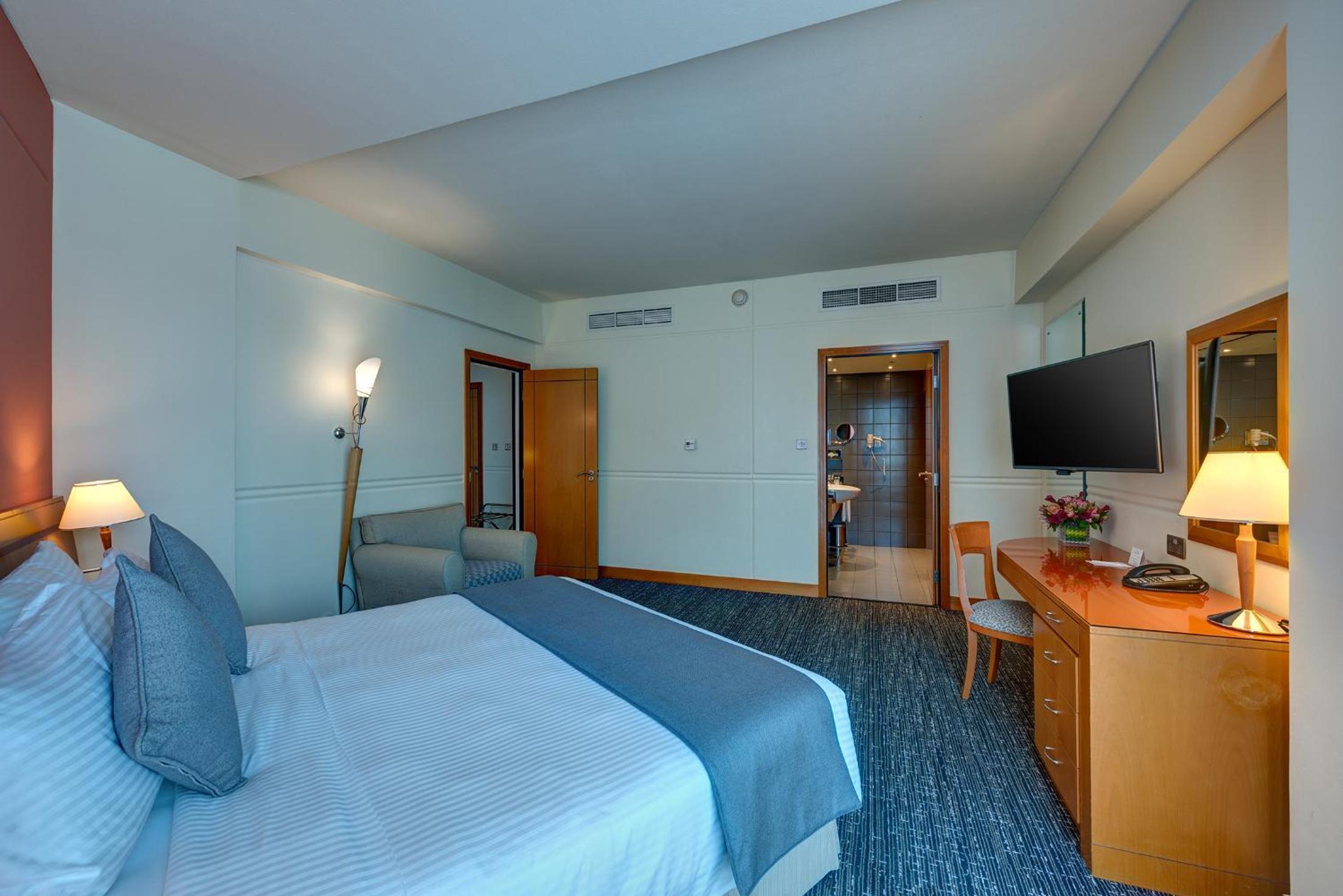 J5 Hotels Port Saeed Dubai — 10
