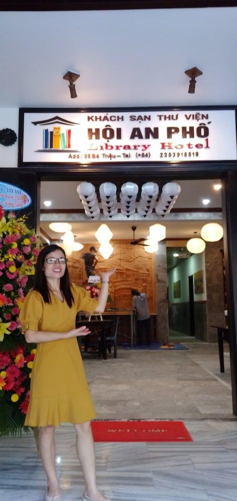 Vinh Hung Library Hotel — 10