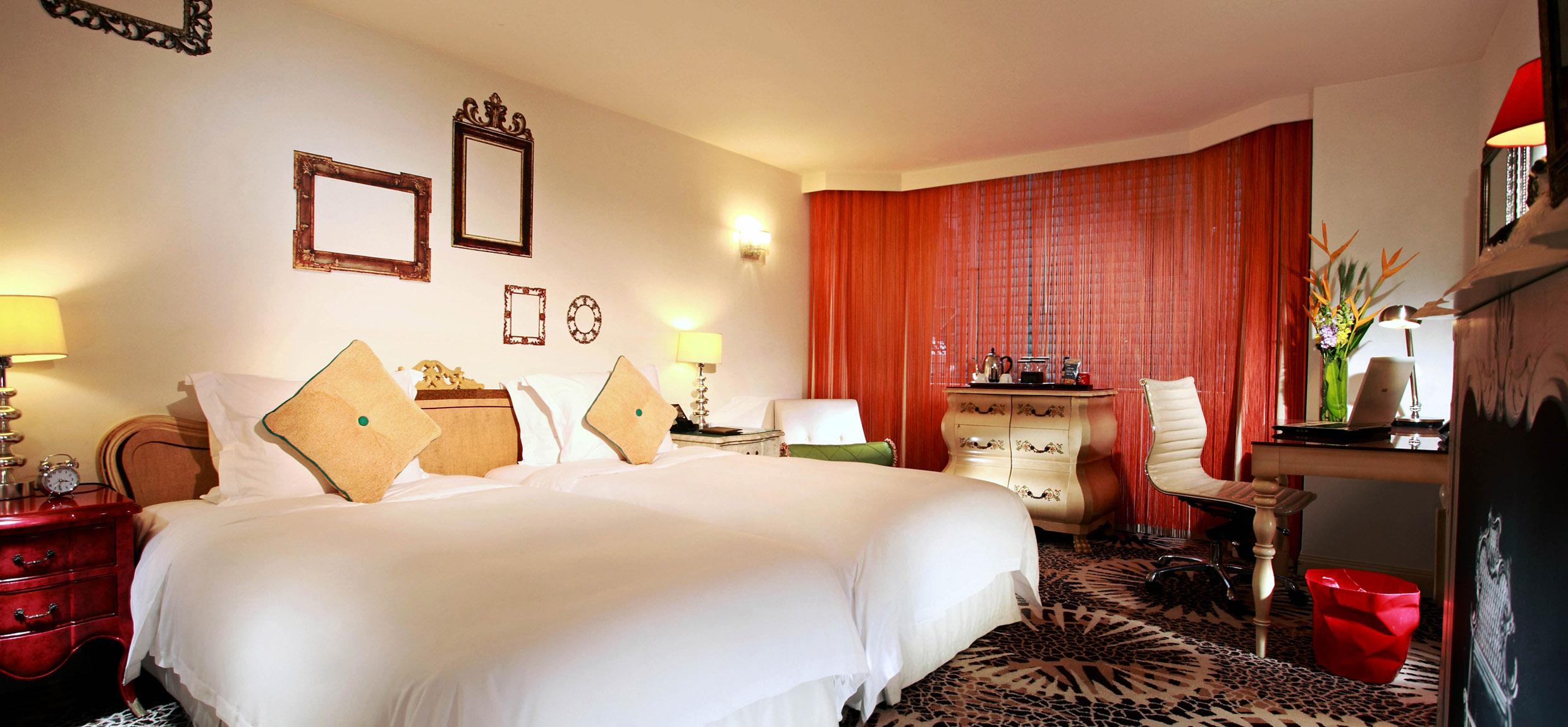 The Luxe Manor Hotel 86345 — 7